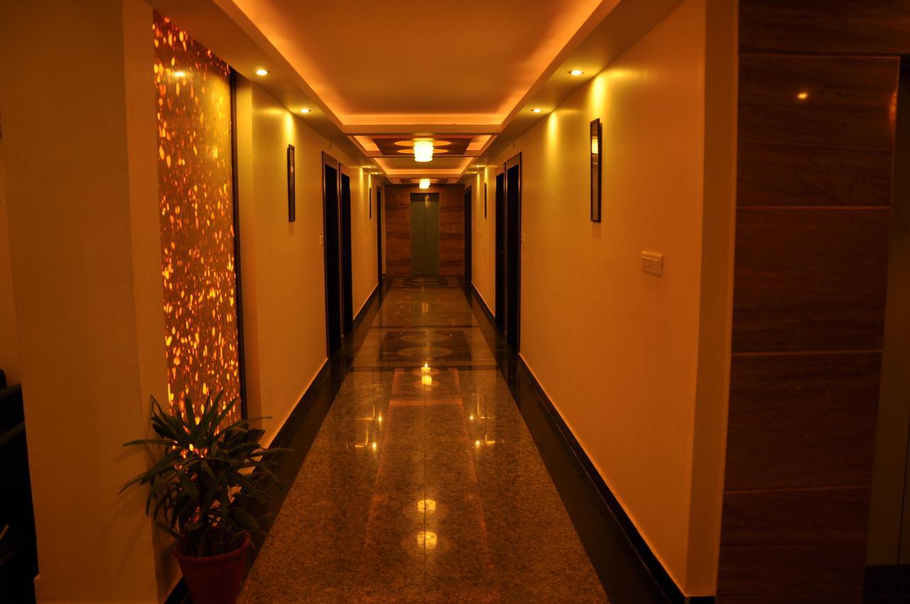 Hotel The Uday Regency Kota  Luaran gambar